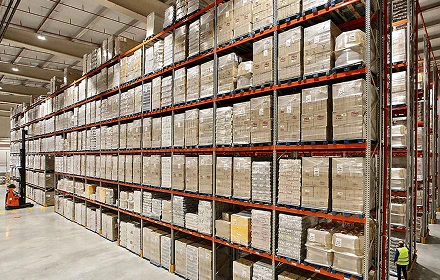 Logistics & 3PL Warehouses