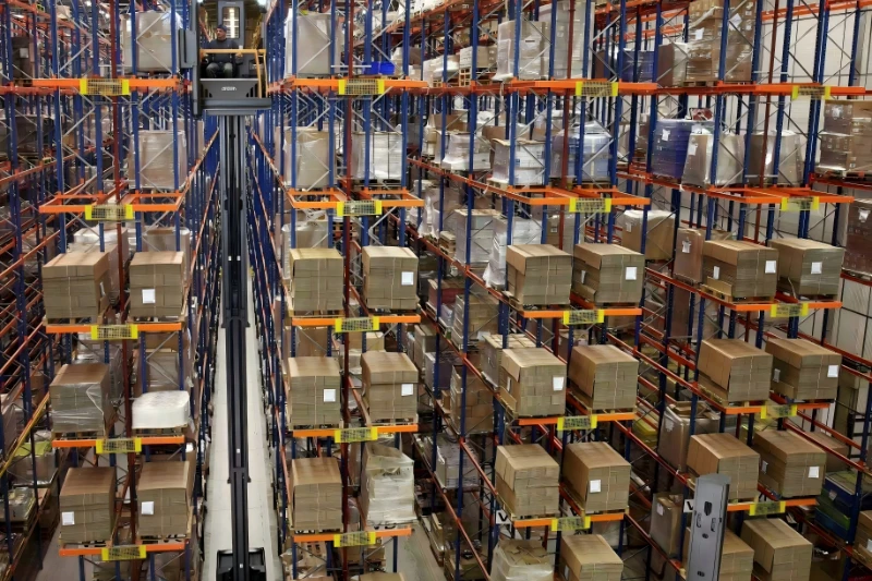 Narrow Aisle (VNA) Racking