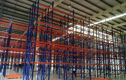 Retail & Wholesale Distribution Centers